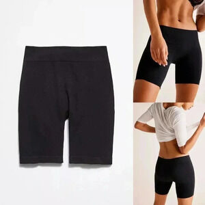 Free People Intimately Seamless Rib Bike Short Black Size XS/S NWOT $20